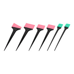 Set of silicone brushes for applying paints